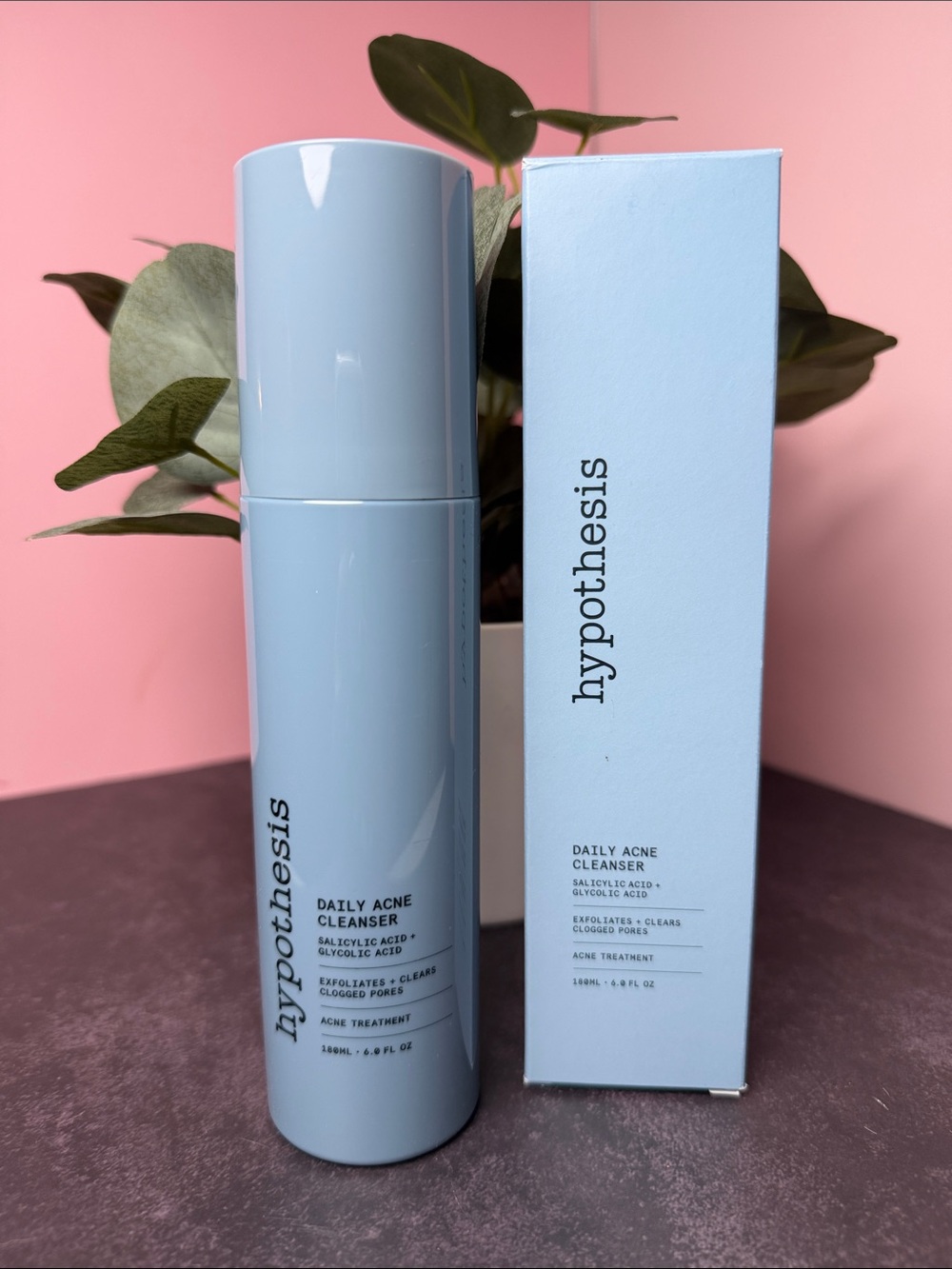 Hypothesis Daily Acne Cleanser in Light Blue - Gentle Salicylic Acid Treatment